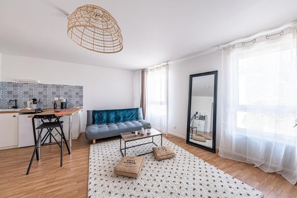 Studio Disneyland En 10 Min Paris 30 Min Montevrain Exterior photo